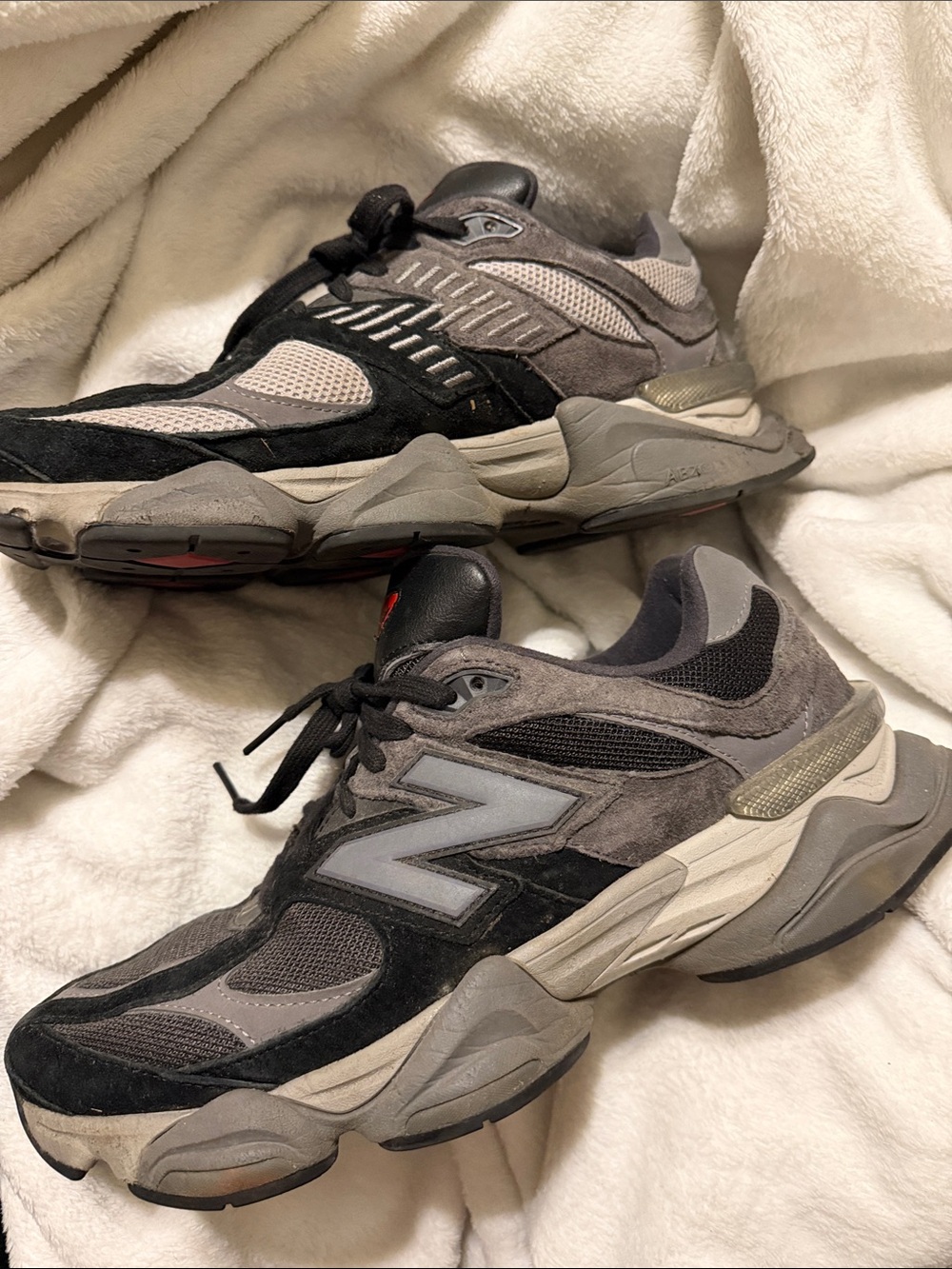 New Balance 9060 men’s size 11